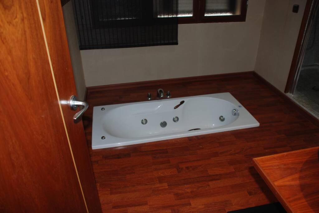 Casa De Campo Perfectamente Equipada Villa Jaén Eksteriør bilde